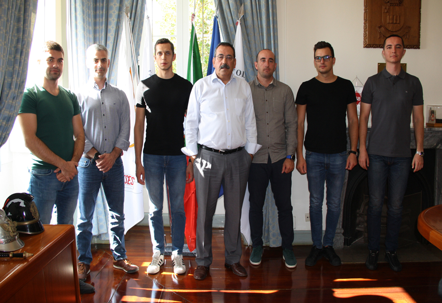 Equipa de peritos romenos visita Centro de Formação da ENB 